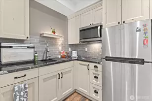 1723 N 128th St, Seattle, WA 98133 - Photo 30