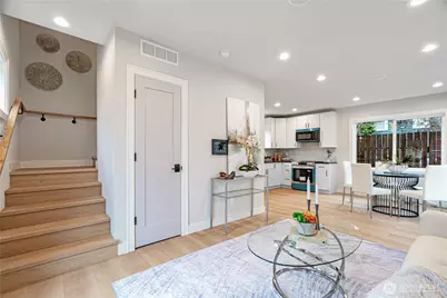 3054 Fairmount Ave SW #B, Seattle, WA 98116 - Photo 8