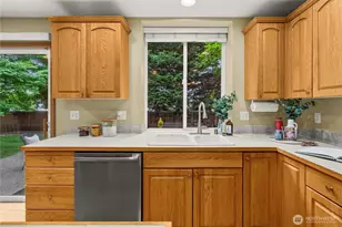 9204 181st Ave E, Bonney Lake, WA 98391 - Photo 10