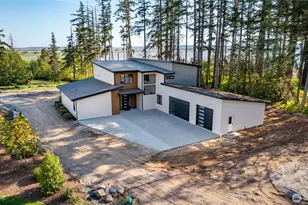 12915 Waterview Ln, Mount Vernon, WA 98273 - Photo 10