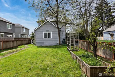 608 113th Street S, Tacoma, WA 98444 - Photo 24