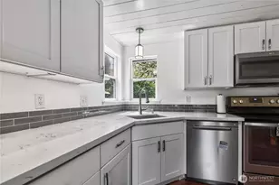 608 113th St S, Tacoma, WA 98444 - Photo 12