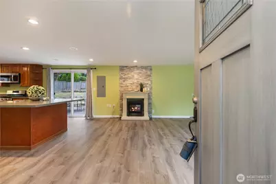 1520 143rd Avenue SE #98007, Bellevue, WA 98007 - Photo 10