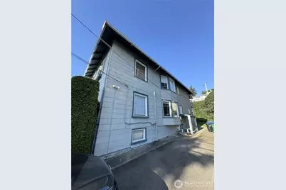 2258 14th Avenue W, Seattle, WA 98119 - Photo 4