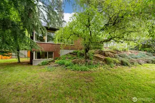 2624 NE 82nd St, Seattle, WA 98115 - Photo 28