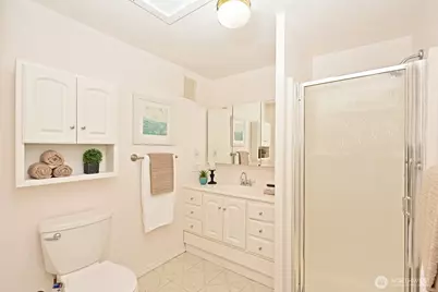 2624 NE 82nd Street, Seattle, WA 98115 - Photo 24