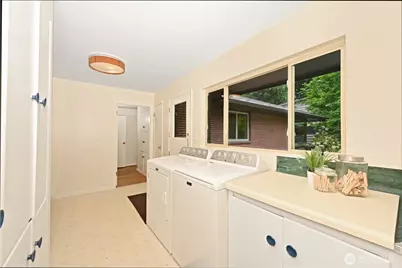 2624 NE 82nd Street, Seattle, WA 98115 - Photo 12