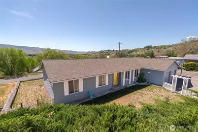 504 Ash Street, Omak, WA 98841 - Photo 1