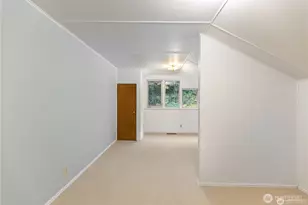 14026 Riviera Pl NE, Seattle, WA 98125 - Photo 32