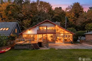 14026 Riviera Pl NE, Seattle, WA 98125 - Photo 2