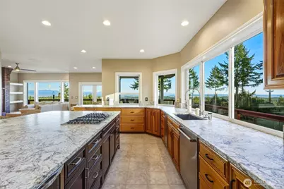 514 Wayne's Ridge Circle, Camano Island, WA 98282 - Photo 2