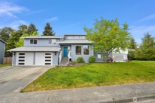 4410 San Juan Ave, Anacortes, WA 98221 - Photo 2