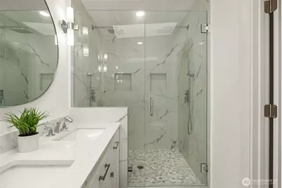12569 37th Avenue NE, Seattle, WA 98125 - Photo 22