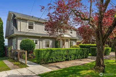 1112 35th Avenue, Seattle, WA 98122 - Photo 2