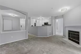 18501 SE Newport Way, Issaquah, WA 98027 - Photo 6