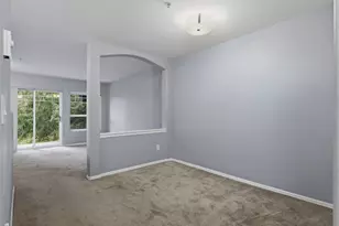 18501 SE Newport Way, Issaquah, WA 98027 - Photo 10