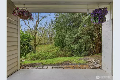 18501 SE Newport Way #H136, Issaquah, WA 98027 - Photo 26