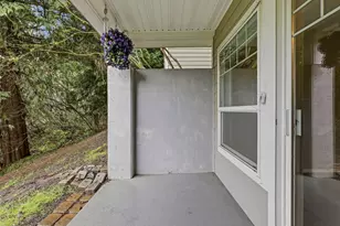 18501 SE Newport Way, Issaquah, WA 98027 - Photo 28