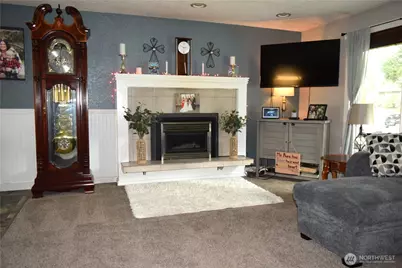 8611 Vistarama Avenue, Everett, WA 98208 - Photo 6