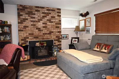 8611 Vistarama Avenue, Everett, WA 98208 - Photo 20
