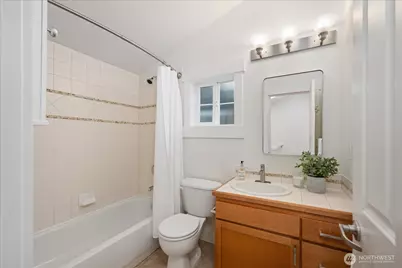 908 NW 85th Street, Seattle, WA 98117 - Photo 20