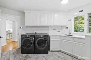 13799 NE 32nd Pl, Bellevue, WA 98005 - Photo 20