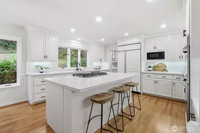 13799 NE 32nd Place, Bellevue, WA 98005 - Photo 14