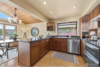 4019 52nd Place SW, Seattle, WA 98116 - Photo 6