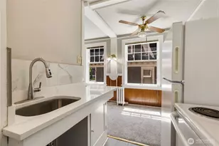 321 Boylston Ave E, Seattle, WA 98102 - Photo 6