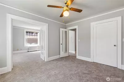 321 Boylston Avenue E #202, Seattle, WA 98102 - Photo 18