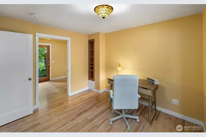 12746 10th Avenue NE, Seattle, WA 98125 - Photo 20