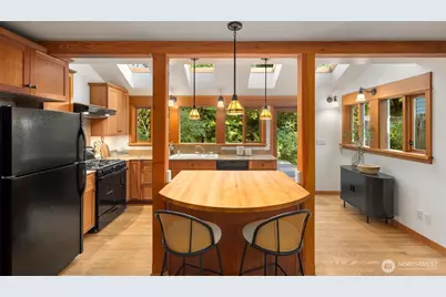 12746 10th Avenue NE, Seattle, WA 98125 - Photo 12