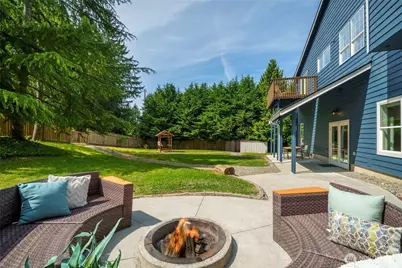 21204 8th Place W, Lynnwood, WA 98036 - Photo 2