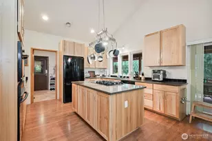 1975 Coal Creek Rd, Longview, WA 98632 - Photo 12