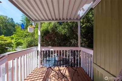 9500 315th Avenue SE #15, Issaquah, WA 98027 - Photo 2