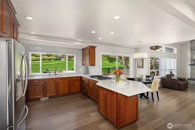 20724 NE 142nd Street, Woodinville, WA 98077 - Photo 14