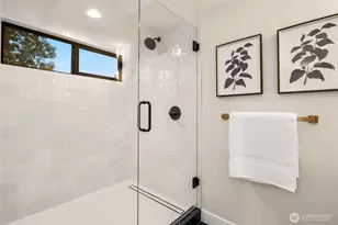 13400 SE 56th Pl, Bellevue, WA 98006 - Photo 28