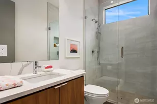 1032 89th Ave NE, Bellevue, WA 98004 - Photo 22