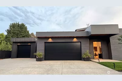 1032 89th Avenue NE, Bellevue, WA 98004 - Photo 2