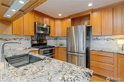 325 Shore Drive, Bremerton, WA 98310 - Photo 14