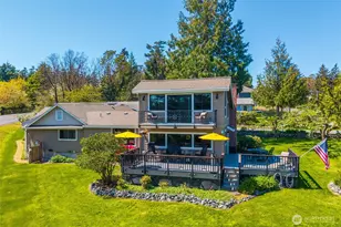 305 NW Coveland St, Coupeville, WA 98239 - Photo 2