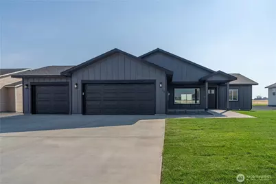 70 Sunwest Drive, Ephrata, WA 98823 - Photo 2