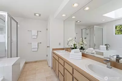 2001 Mill Pointe Drive SE, Mill Creek, WA 98012 - Photo 30