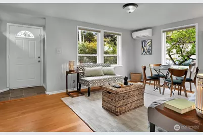 14339 Ashworth Avenue N, Seattle, WA 98133 - Photo 4