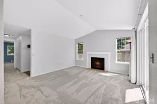 19230 Forest Park Dr NE, Lake Forest Park, WA 98155 - Photo 8