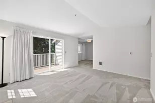 19230 Forest Park Dr NE, Lake Forest Park, WA 98155 - Photo 12