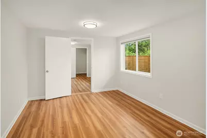 4801 25th Avenue SW, Seattle, WA 98106 - Photo 28