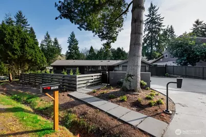 16631 10th Avenue NW, Shoreline, WA 98177 - Photo 2