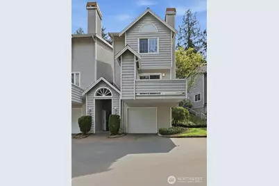 601 12th Avenue NW #D4, Issaquah, WA 98027 - Photo 1