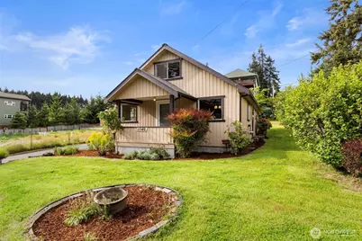 11040 NE Maine Street, Kingston, WA 98346 - Photo 1